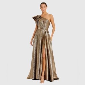 🆕 Mac Duggal Gold One-Shoulder Dress 🆕